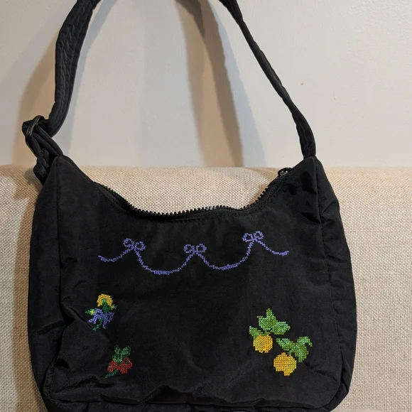 BAGGU Black Embroidered Shoulder Bag with Colorful Stitching - Picture 2 of 3